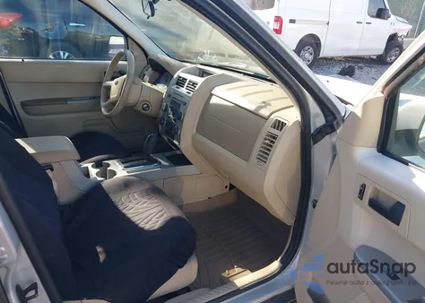 2008 Ford Escape Xlt из США, поврежденный, VIN 1FMCU93128KD99824